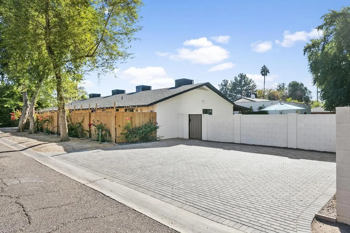 Phoenix Modern Retreat Near Old Town United States