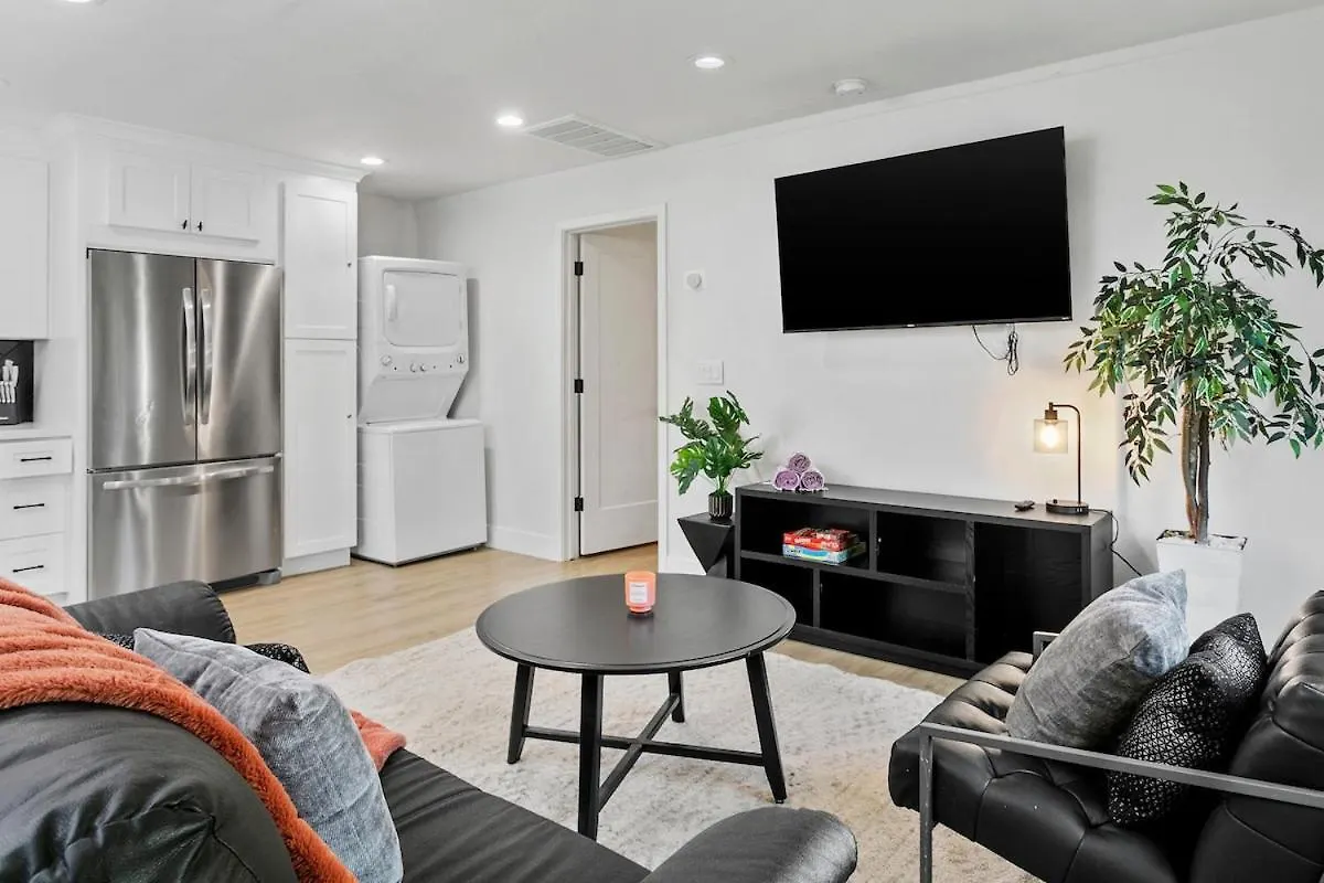 Holiday home Phoenix Modern Retreat Near Old Town