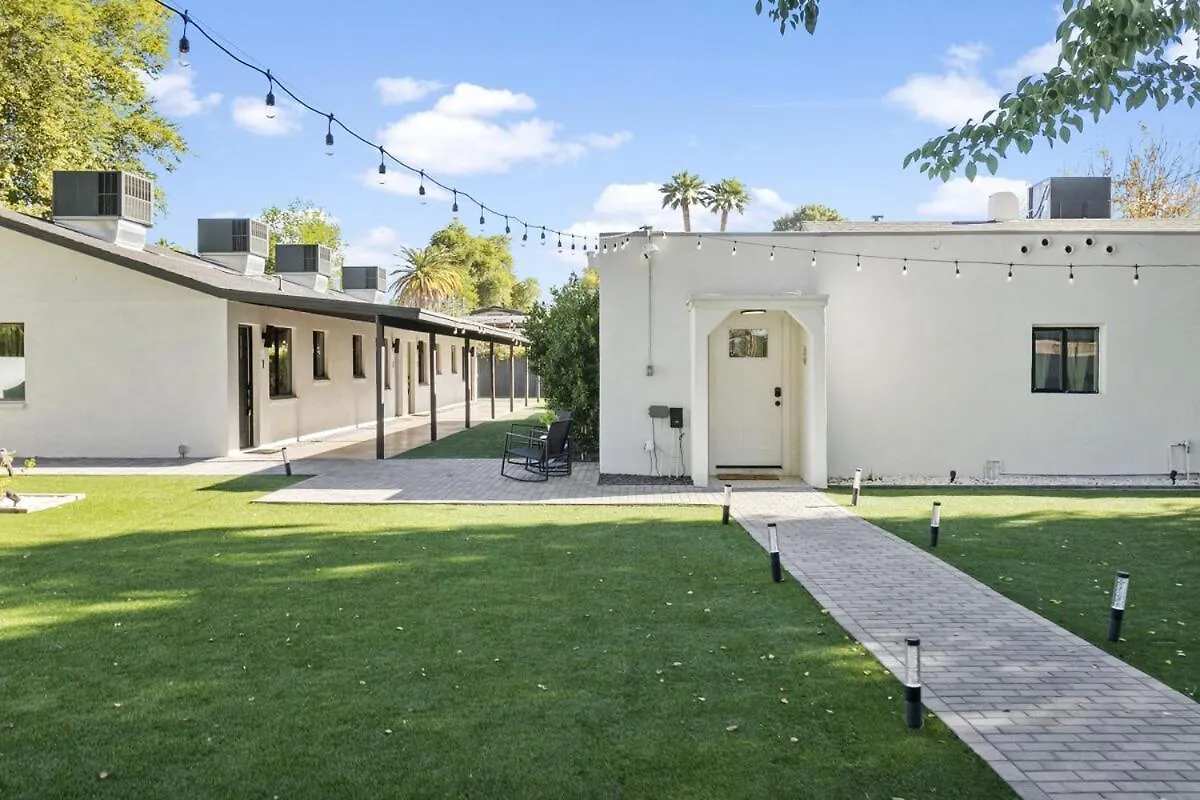 Phoenix Modern Retreat Near Old Town 0*,  United States