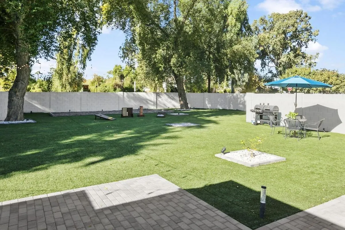 Holiday home Phoenix Modern Retreat Near Old Town