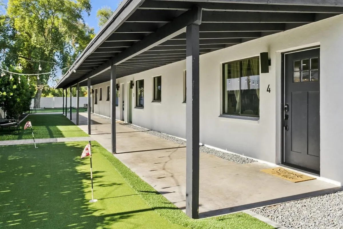 Phoenix Modern Retreat Near Old Town