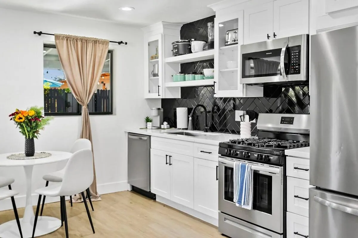 Phoenix Modern Retreat Near Old Town 0*,  United States